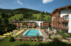 Hotel Der Waldhof Hotel met zwembad