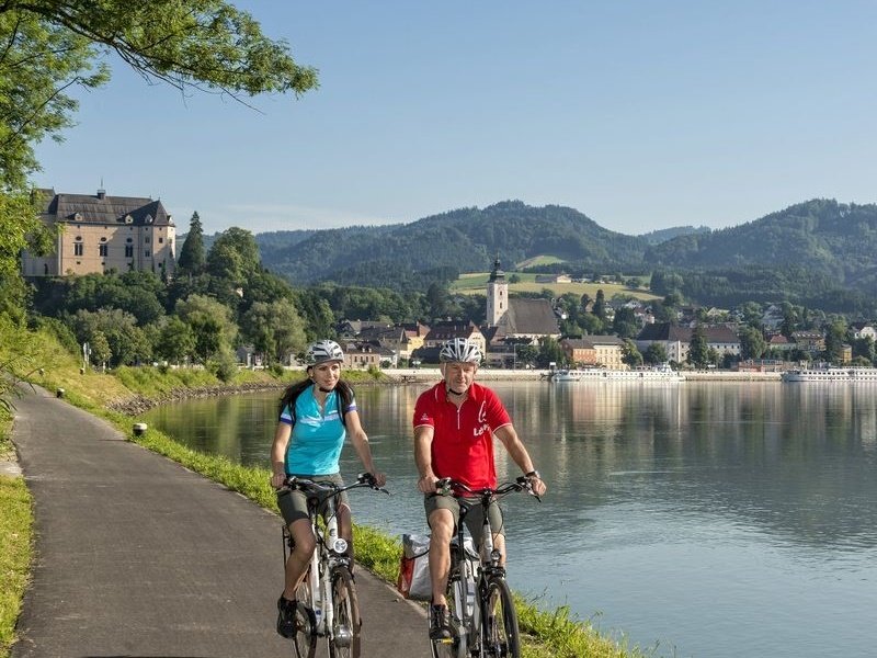 donau fietsvakantie met groepsreis naar wenen