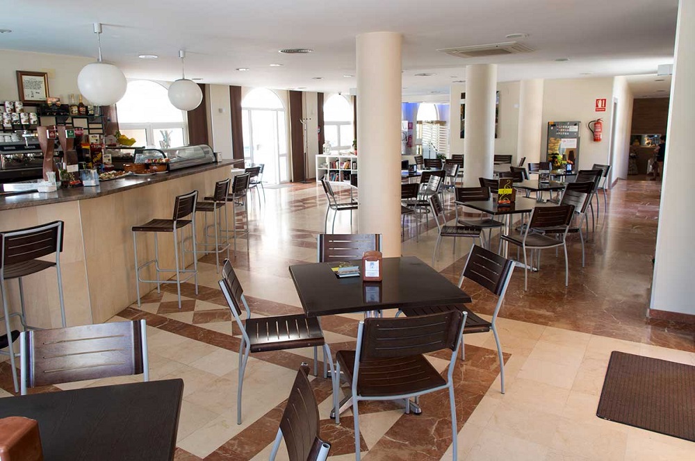bar