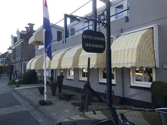 Hotel Lemmer voorzijde