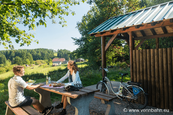 Online bestellen: Fietsvakantie Vennbahn en Eifel