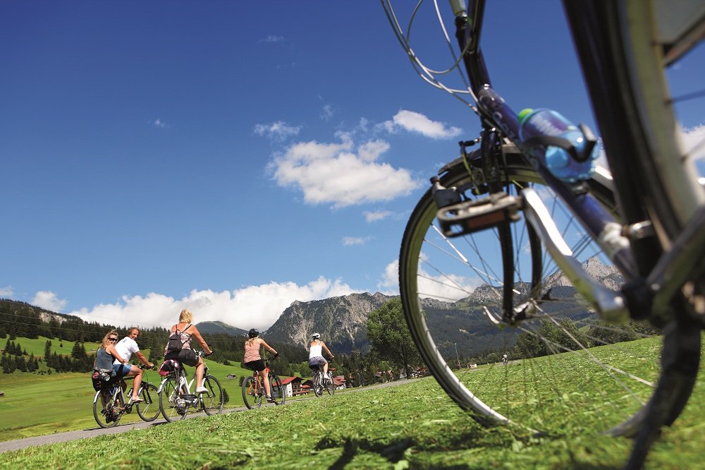 Fietswiel met fietsers Pfronten
