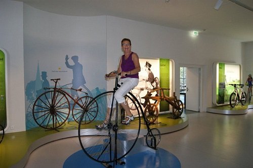 Op grote fiets Neckar