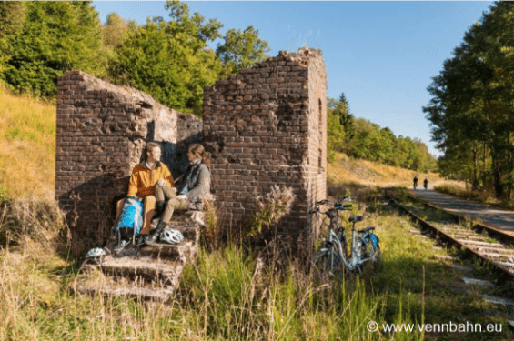 Vennbahn fietsers met spoor