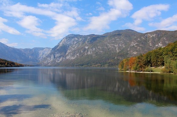 Juliana Trail etappe 6 meer van Bohinj