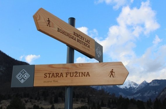 Wegwijzer Juliana Trail Slovenië Wegwijzer Juliana Trail Slovenië