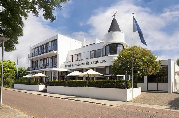 Hotel Restaurant Hellendoorn voorzijde
