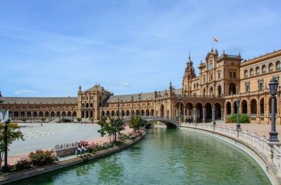 Plaza de España in Sevilla Plaza de España in Sevilla