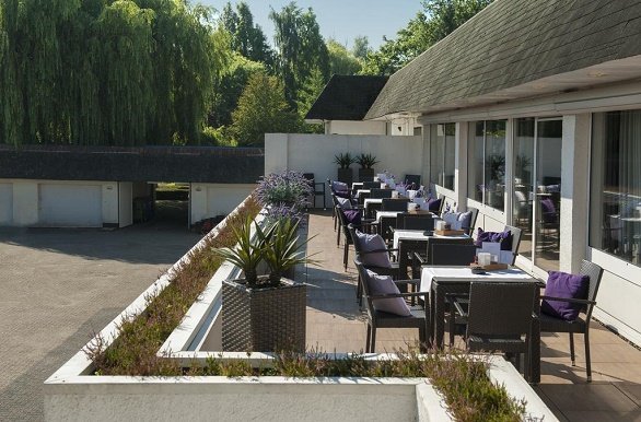 Hotel van der Valk Vught terras