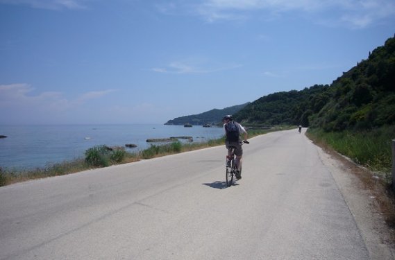Langs de kust tussen Poros en Skala fietsvakantie Kefelonia