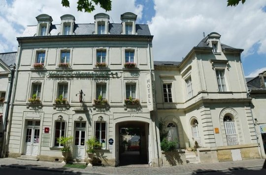 Hotel Plantagenet Chinon Voorzijde Hotel Plantagenet Chinon