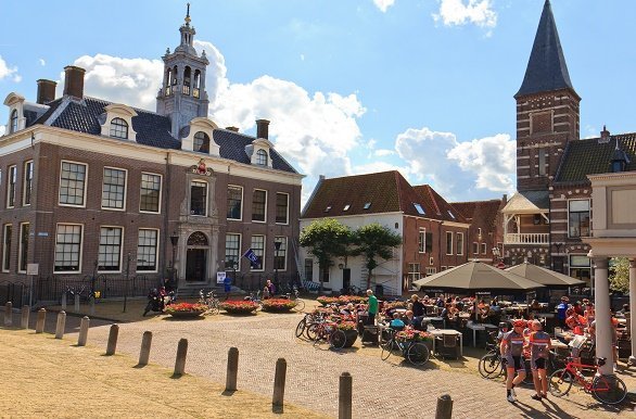 Edam  markt fietsvakantie nederland