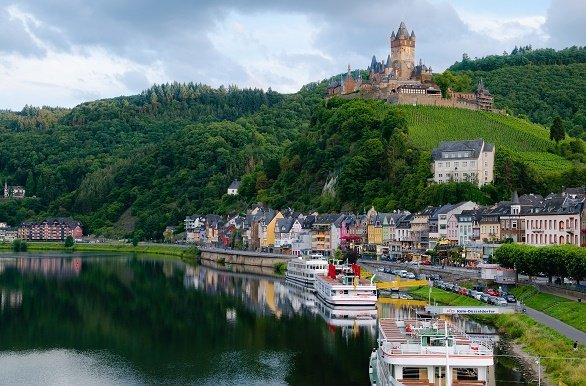 Cochem met uitzicht op de burcht