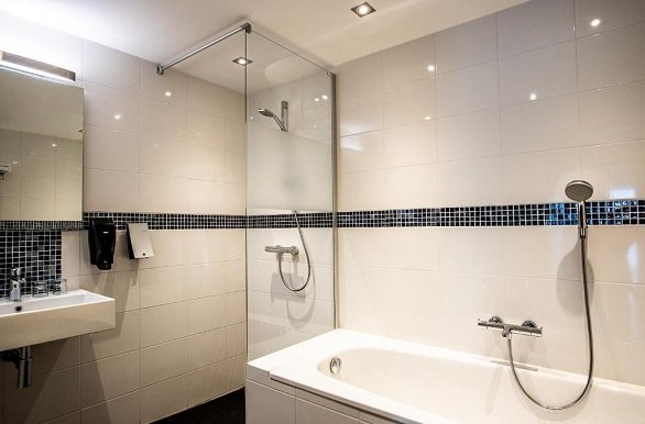 Hotel Moeke Moore Badkamer