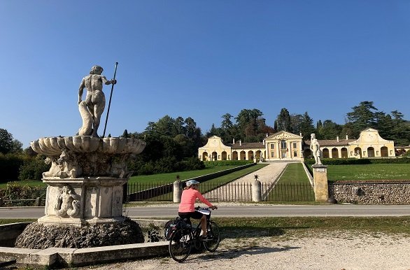 Pallazo tijdens de fietsvakantie Rondom de Dolomieten