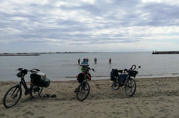 Fietsvakantie Veloroute du Soleil Fital Vakanties Grau Le roi