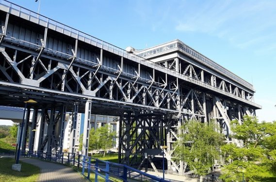 Scheepslift Niederfinow Scheepslift Niederfinow
