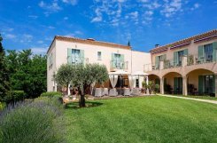 ***Le Clos de Pradines Buitenkant