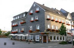 Hotel zum Schwanen Hotel zum Schwanen buitenzijde