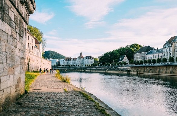 Namur