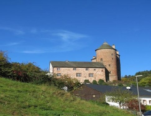 Fietsvakantie van Maastricht naar Middelandse Zee met groepsreis Burcht Kylltal