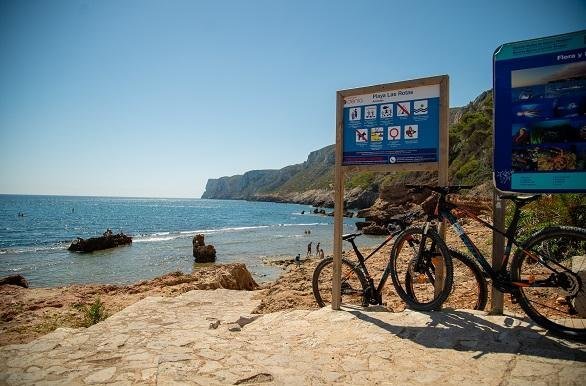 Playa les rotes