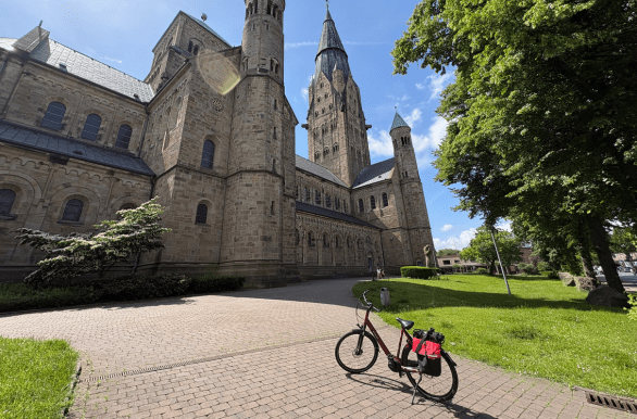 Emsland, Fiets voor de kerk
