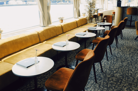 ****Johannes Brahms Restaurant Binnen