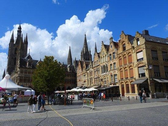 Grote Markt Ieper