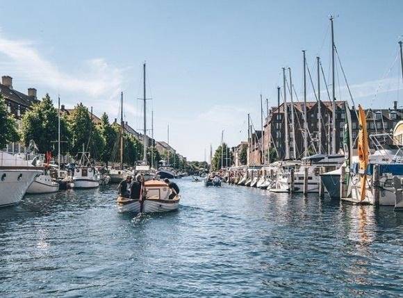 Kopenhagen varen in de stad