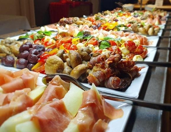 Hotel Merfelderhof buffet