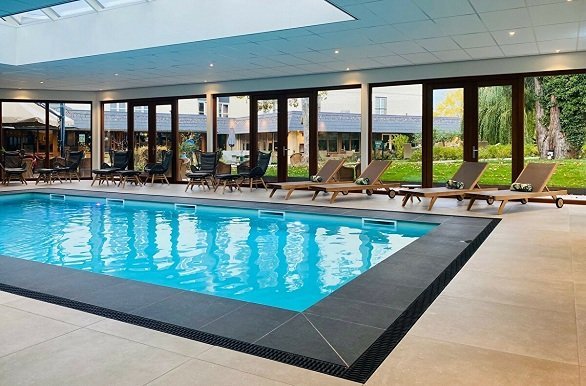 Hotel Valkenburg zwembad